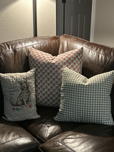 Customer photo review of Poinsettia - 22"