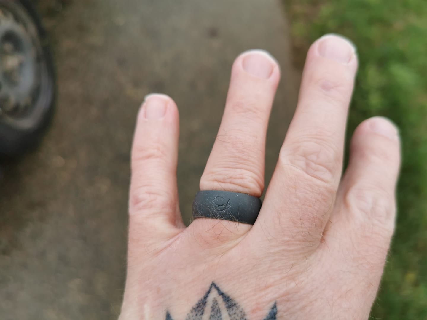 Customer photo review of botthms Charcoal Active Silicone Ring