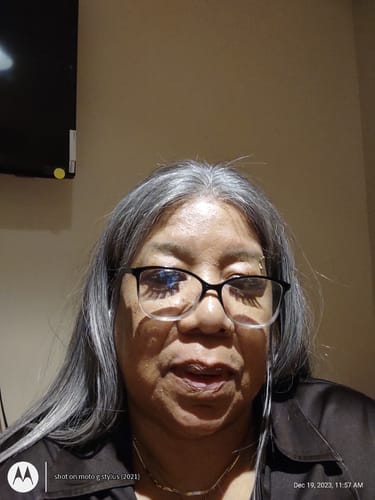 Customer photo review of Luvwin Salt & Pepper Gray Beginner Friendly Glueless Straight Wig 100% Human Hair