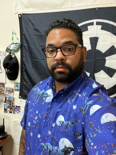 Customer photo review of Star Wars™ "I Am Your Father Christmas" – KUNUFLEX Short Sleeve Shirt