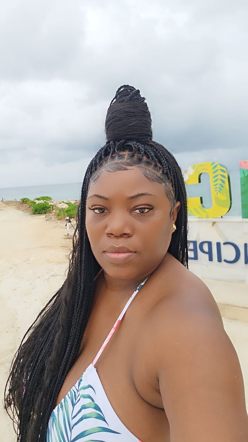 Customer photo review of BOHO Knotless Braided wig