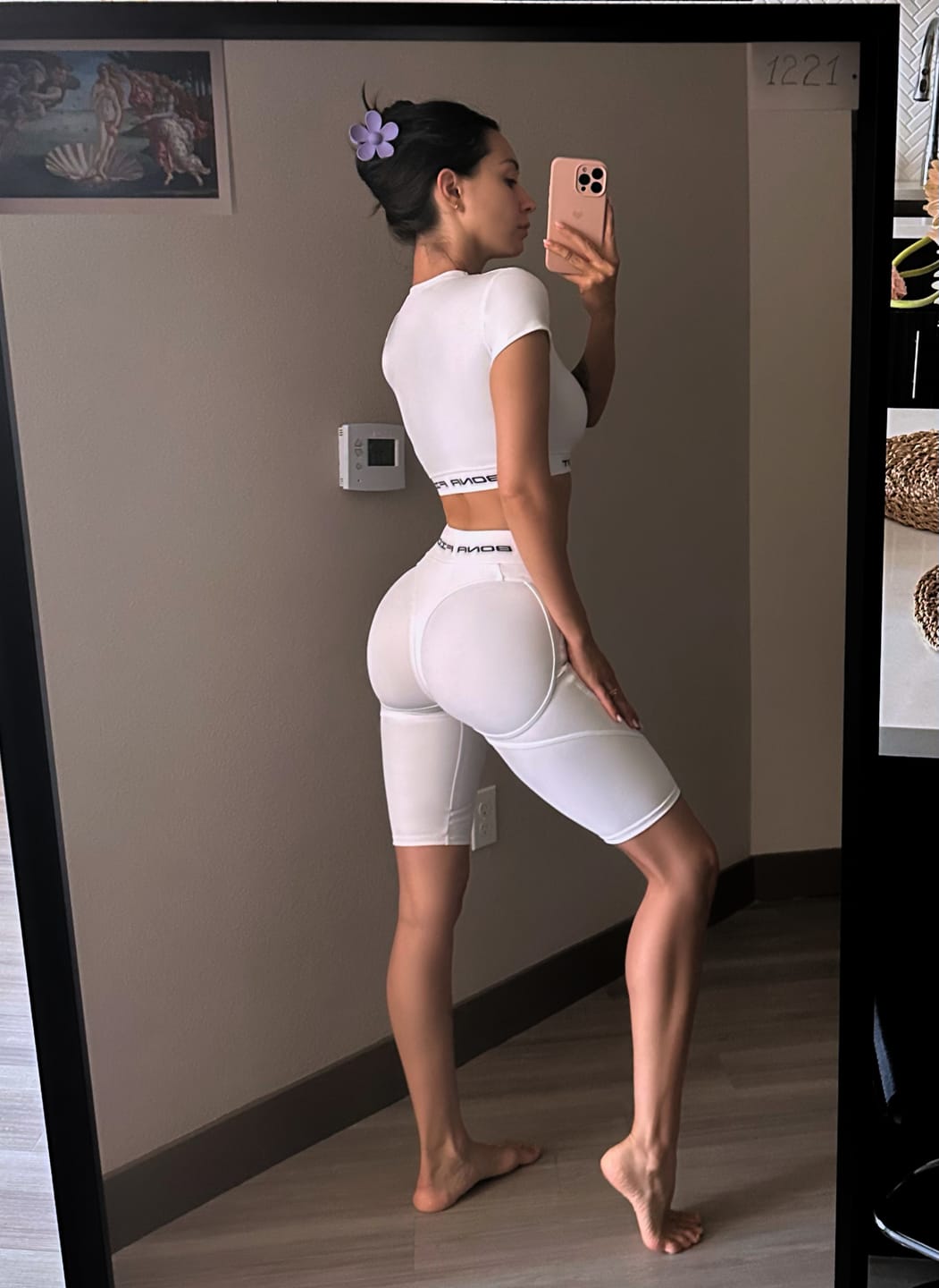 Customer photo review of Shorts Bona Cycling Extra Sex Push-Up Juicy White