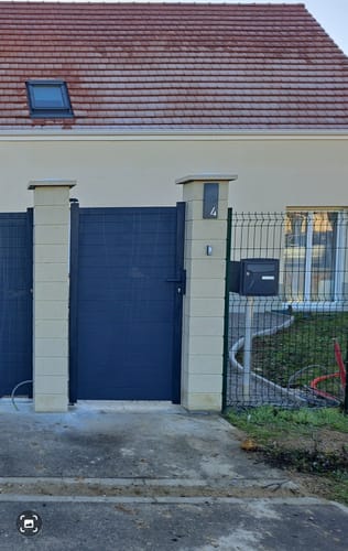 Customer photo review of Numero civico modello Stencil Vertical M1