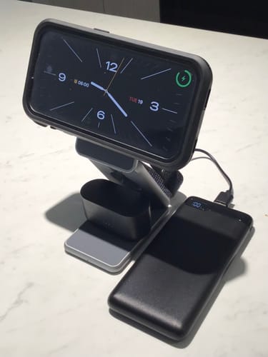 Customer photo review of MagFold Pro Qi2