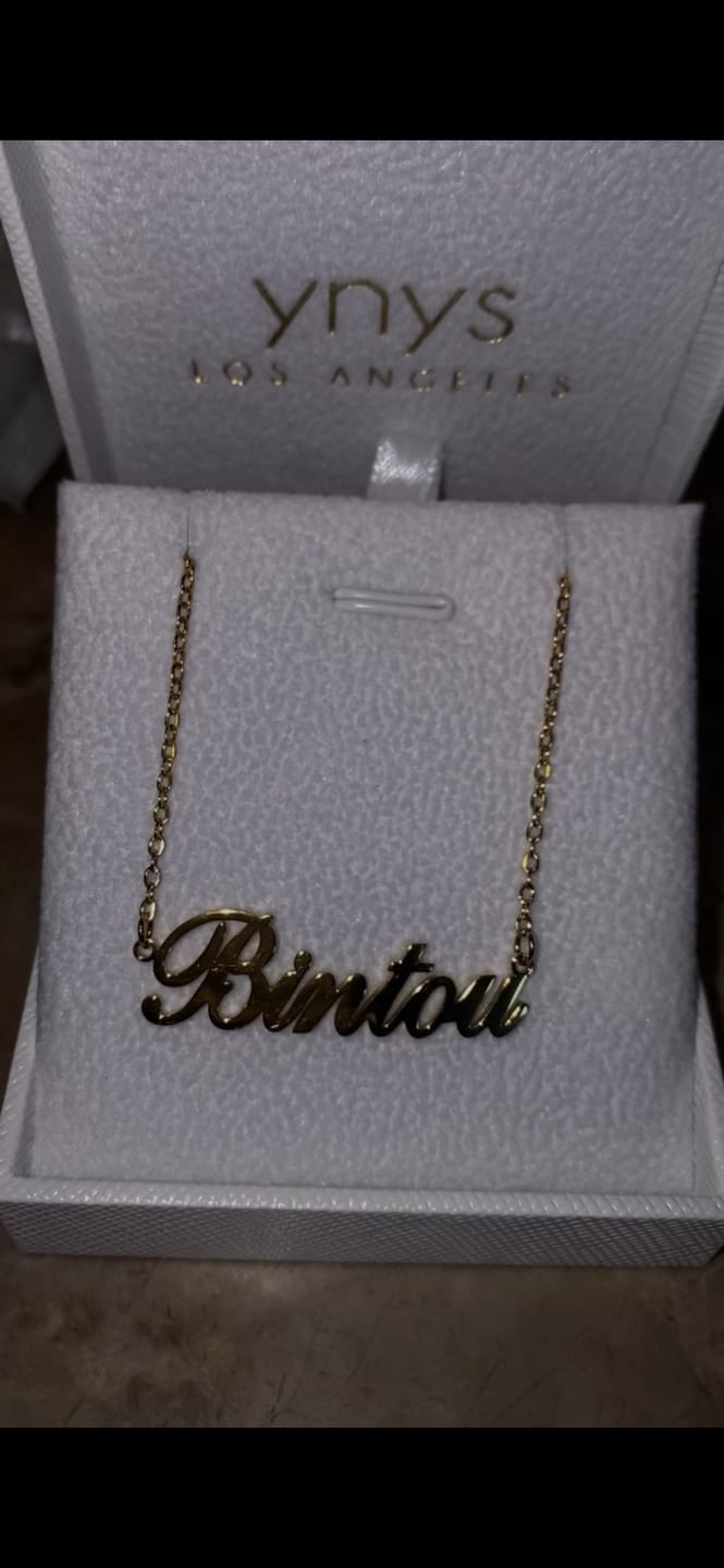 Customer photo review of LUX Name Necklace