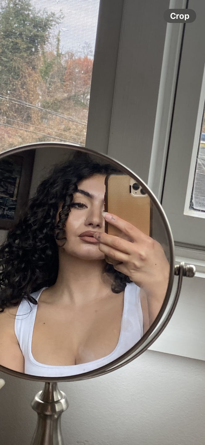 Customer photo review of Glow Lust™ Radiant Luminizer