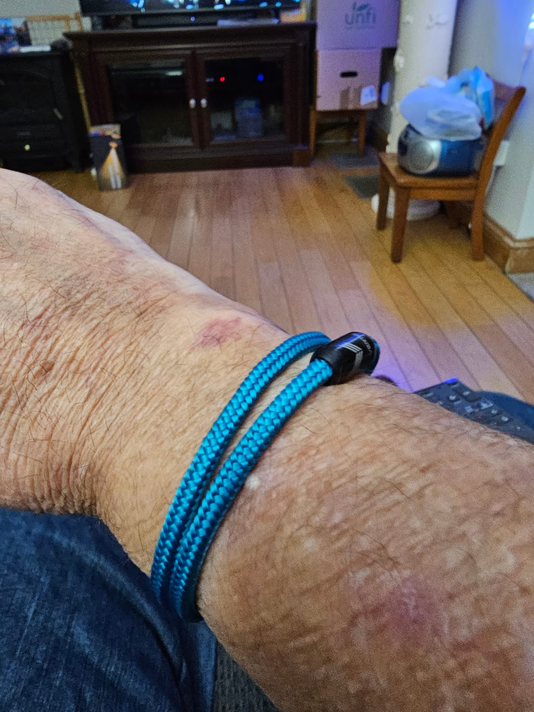 Customer photo review of Paracord Bracelet Magnetic Turquoise