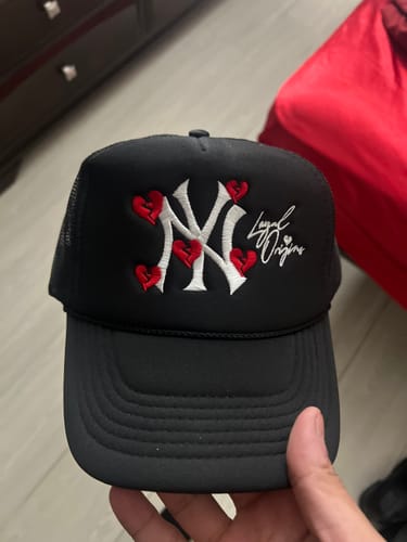 Customer photo review of New York Signature Trucker