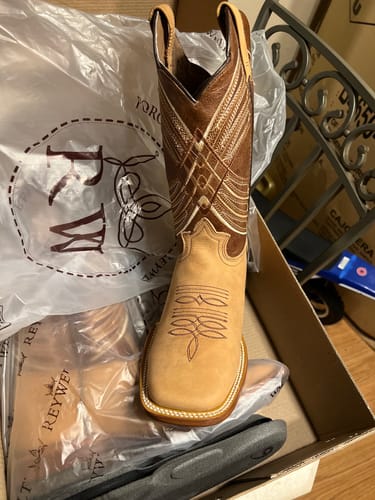 Customer photo review of LIGHT BROWN | MEN SQUARE TOE WESTERN COWBOY BOOTS