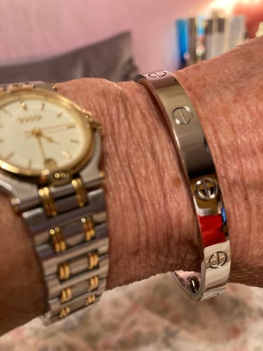 Customer photo review of LOVE BRACELET 6.1MM