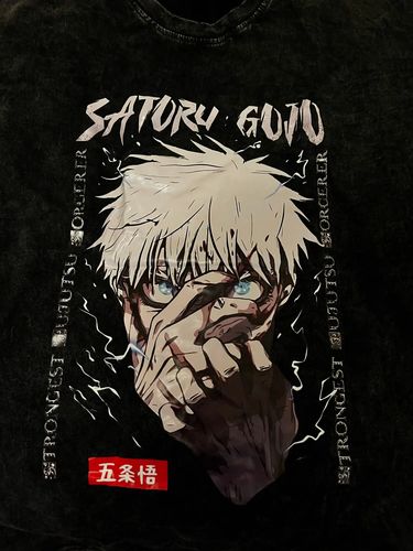 Customer photo review of Gojo Satoru T-Shirt