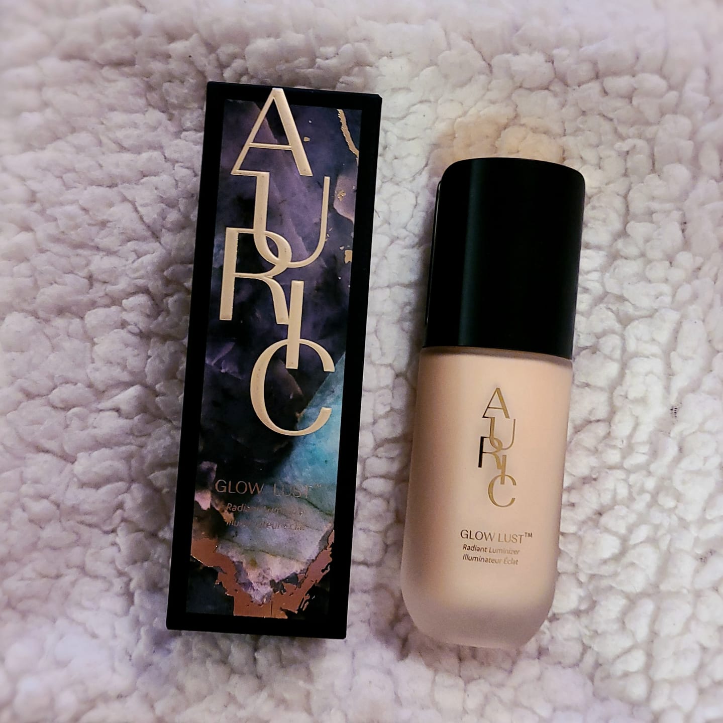 Customer photo review of Glow Lust™ Radiant Luminizer