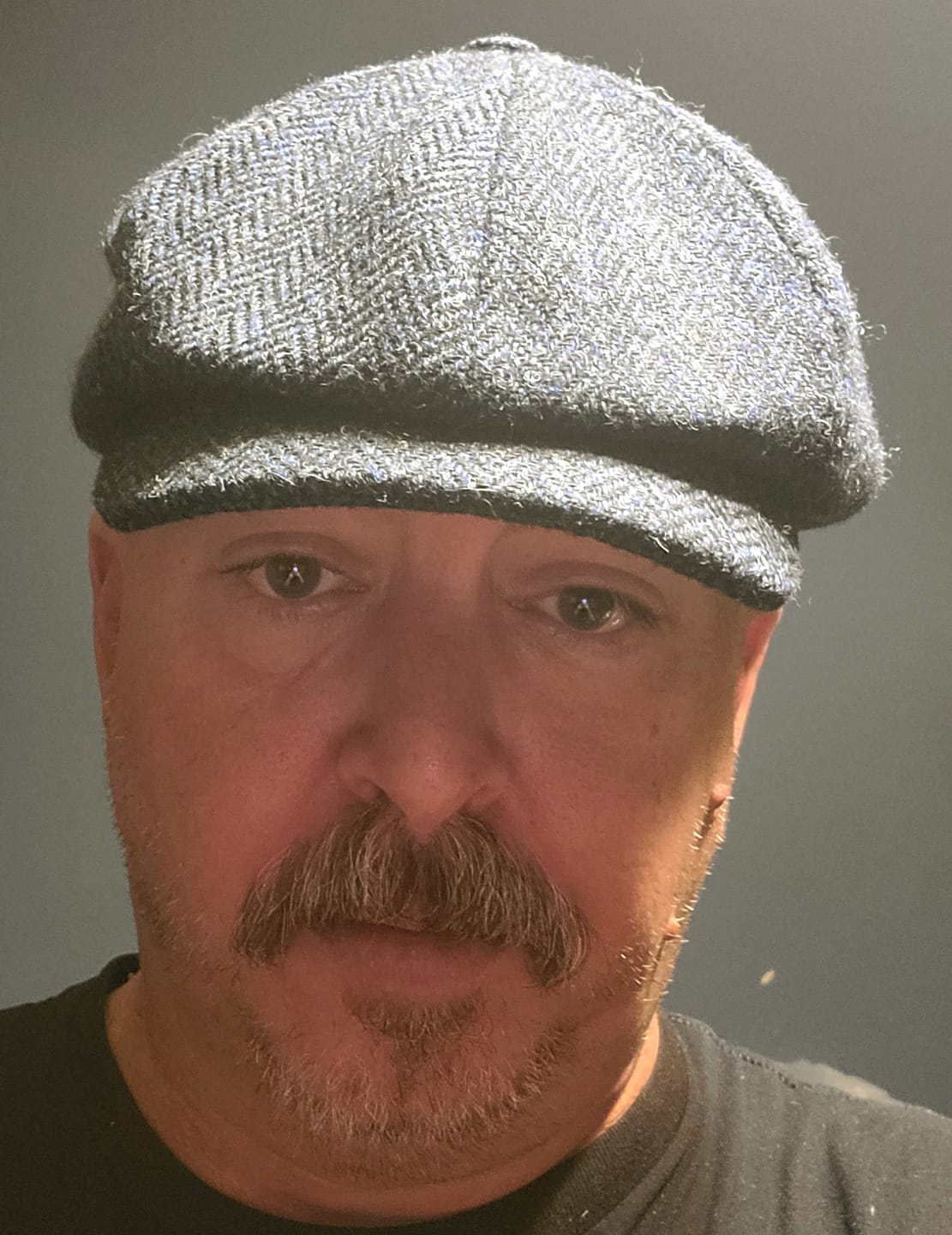 Customer photo review of Peaky Blinders Irish Tweed Newsboy Cap