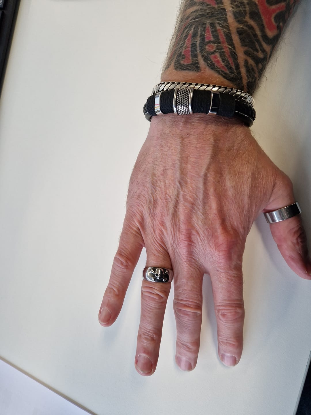 Customer photo review of CROSSBONE.