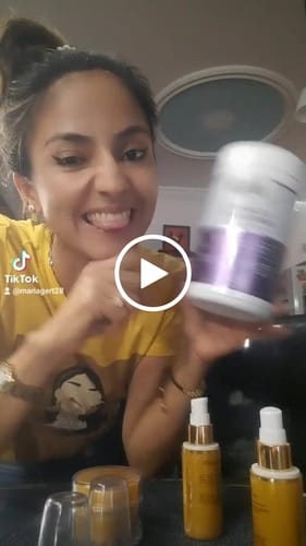 Customer video review of COLÁGENO HIDROLIZADO CON VITAMINA C, D3, BIOTINA Y SEMILLAS DE UVA