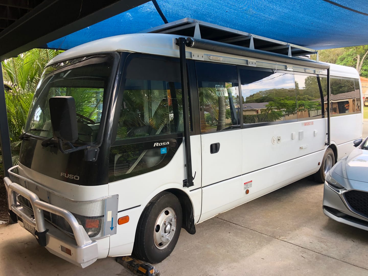 Customer photo review of Awnlux Retractable Roll-Out Caravan Awning W-5600NC