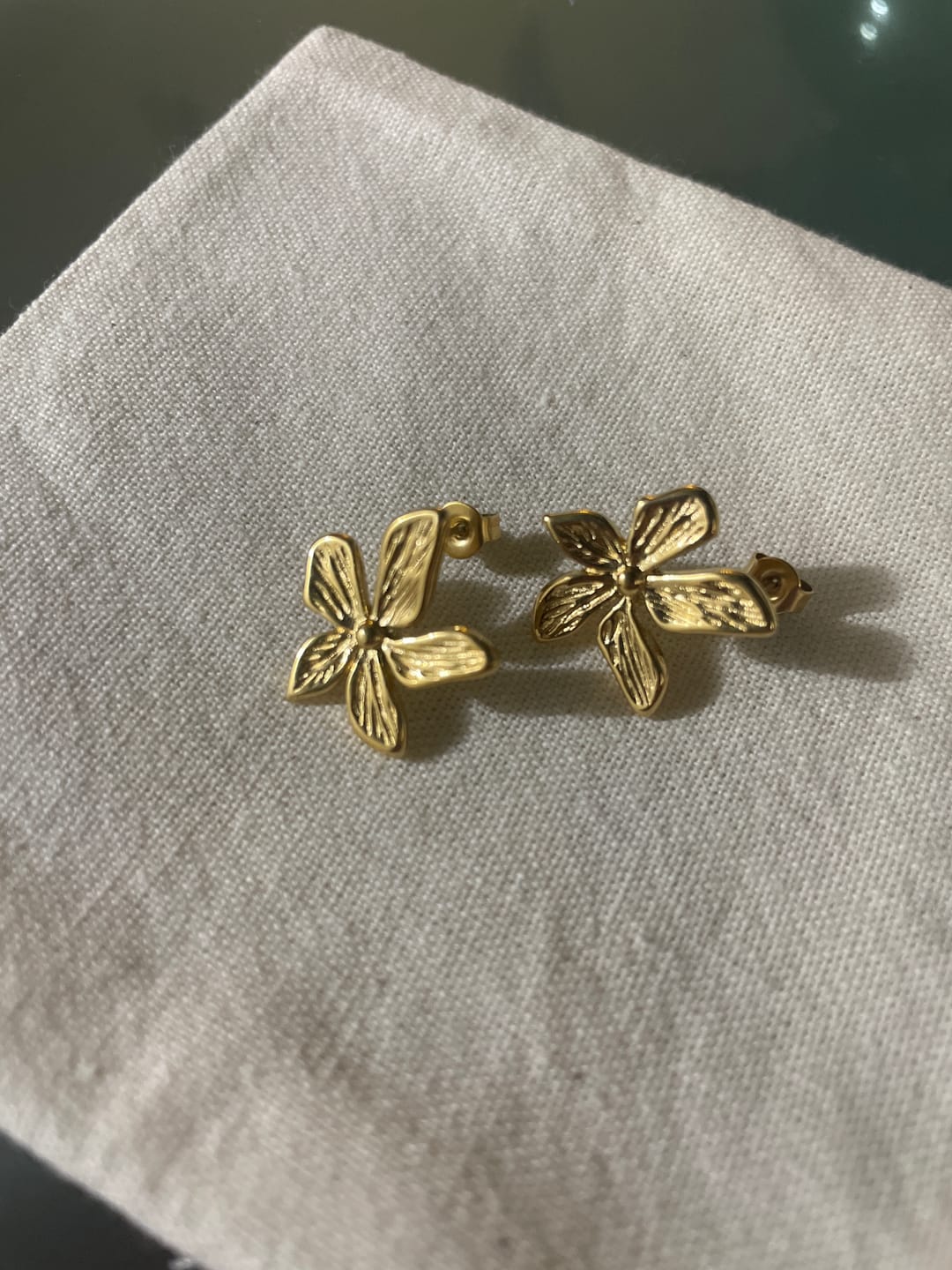 Customer photo review of Aretes Jasmine