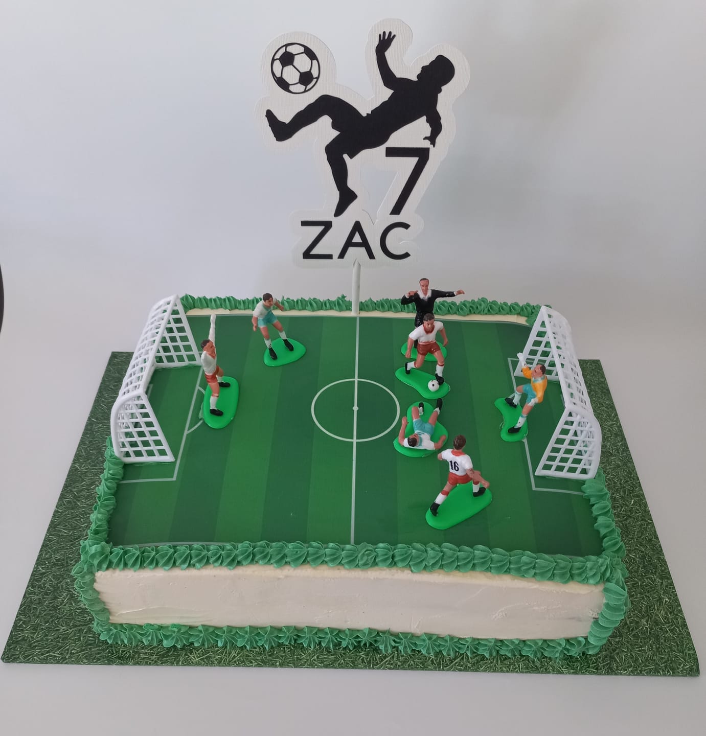 Customer photo review of Soccer Field – Cake Wrap Edible Image