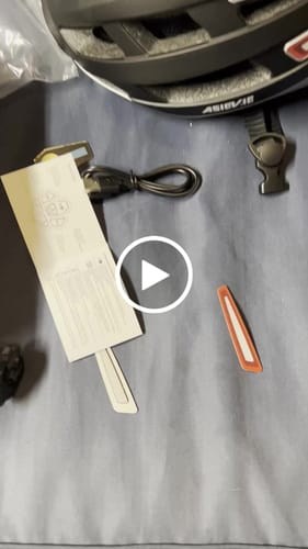 Customer video review of SMART CYCLING HELMET