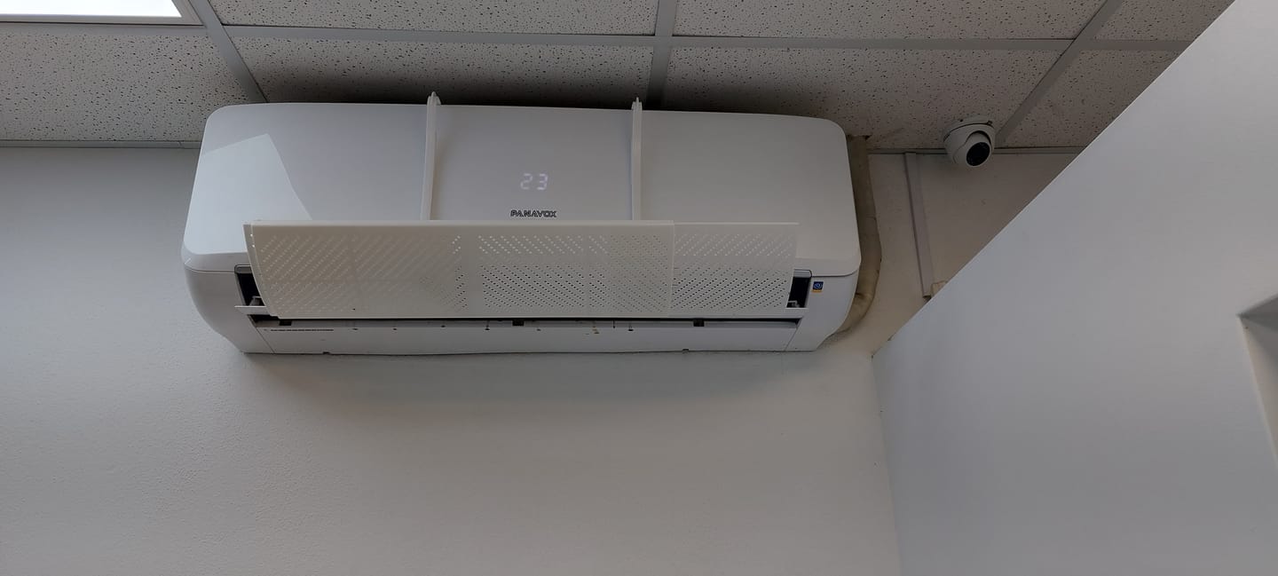 Customer photo review of Deflector Disperser para Aire Acondicionado Milhome