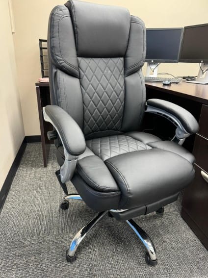 Customer photo review of HOMREST Executive Office Chair, Ergonomic Desk Chair Big and Tall Massage and Heated (Black)