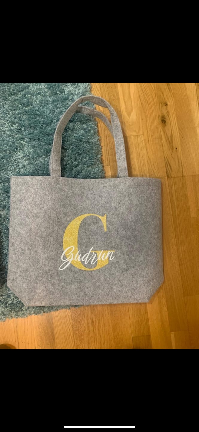 Customer photo review of Initiale - Individuelle Filztasche