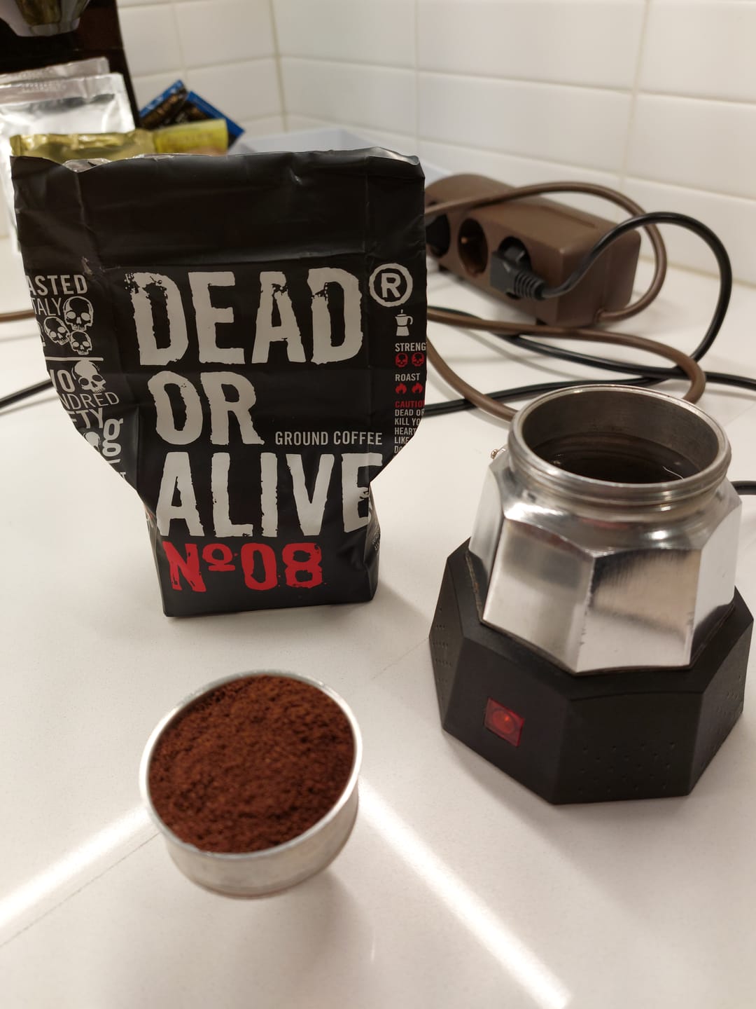 Customer photo review of DEAD OR ALIVE COFFEE No8 4x250g Moka gemahlen
