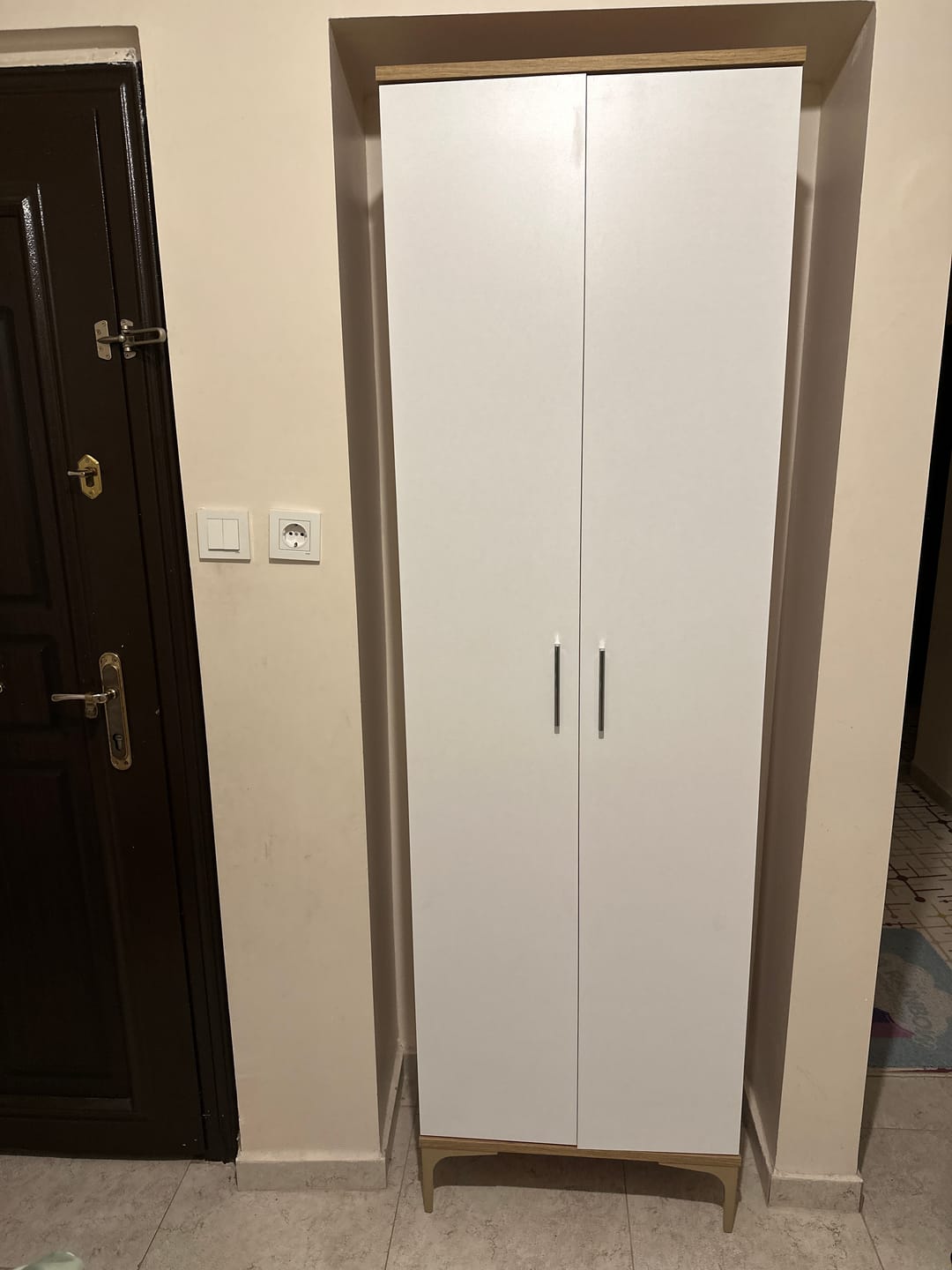 Customer photo review of Rani EA111 Modern Kapaklı Portmanto Askılı Vestiyer Sepet Ceviz - Beyaz
