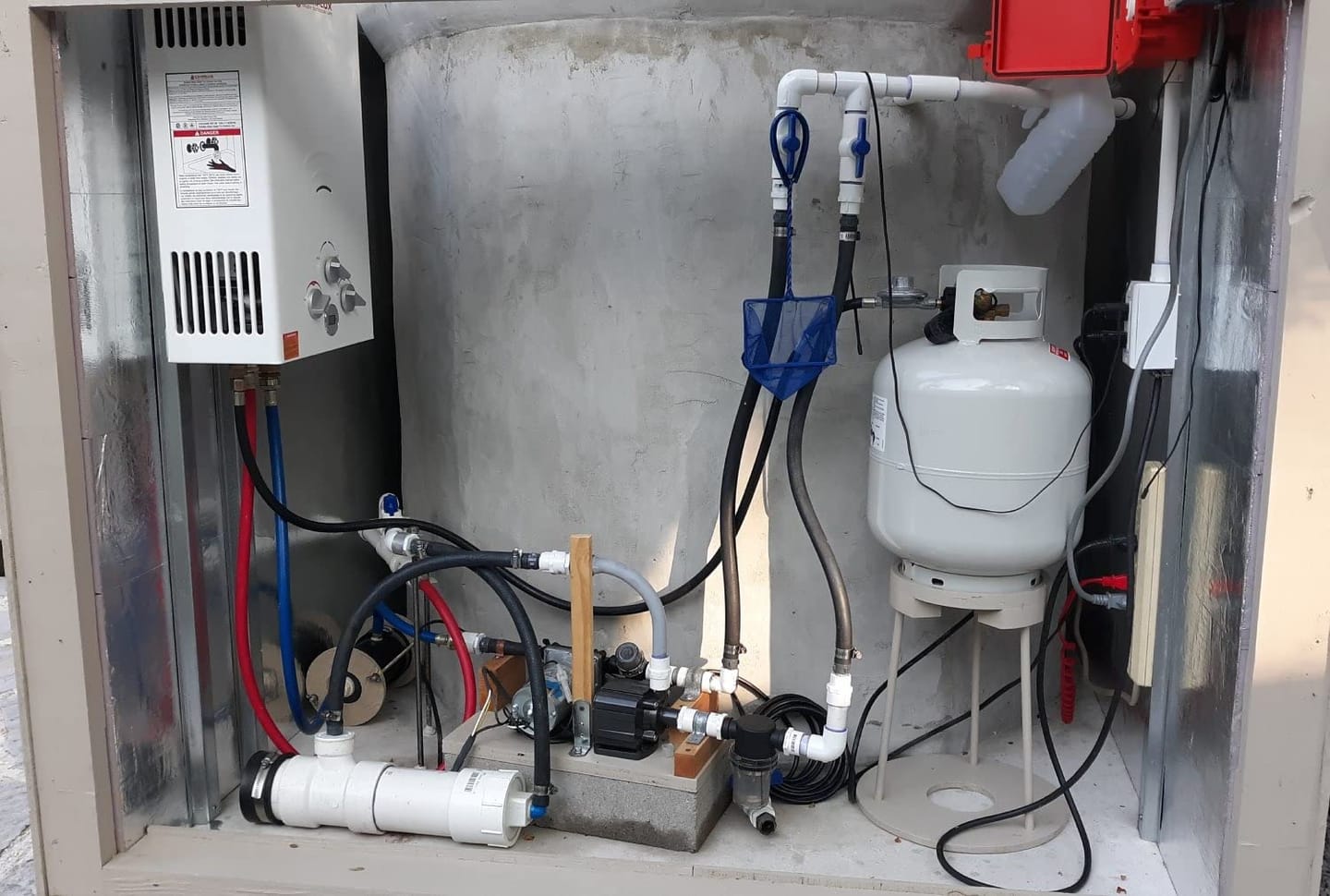 Customer photo review of Camplux 5.28 GPM Outdoor Propane Water Heater