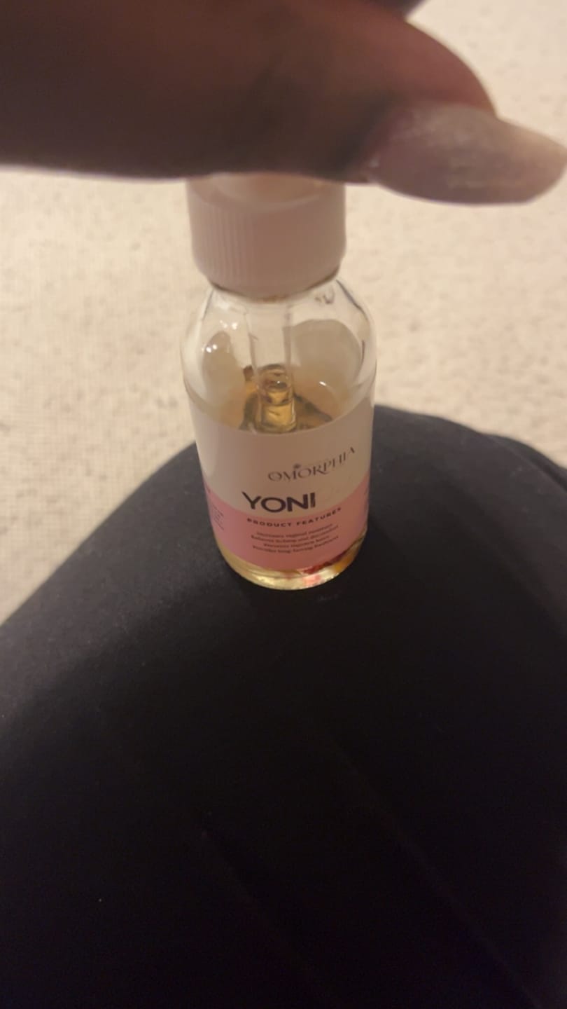 Customer photo review of Yoni Oil