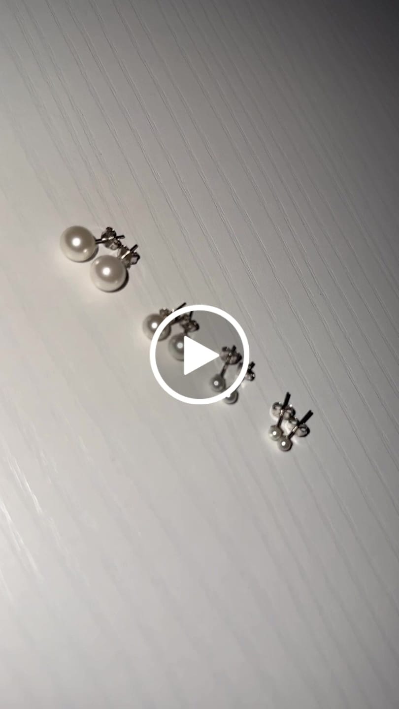 Customer video review of Pendientes Perla Coraza