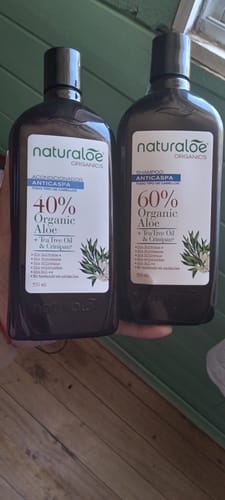 Customer photo review of Set Shampoo + Acondicionador Anticaspa con Aloe & Tea Tree 350ml