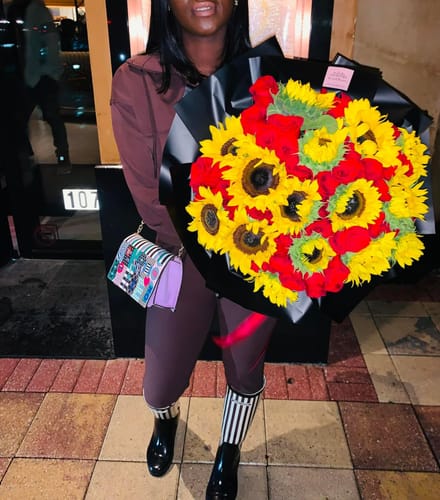 Customer photo review of Sunflower and Rose Bouquet