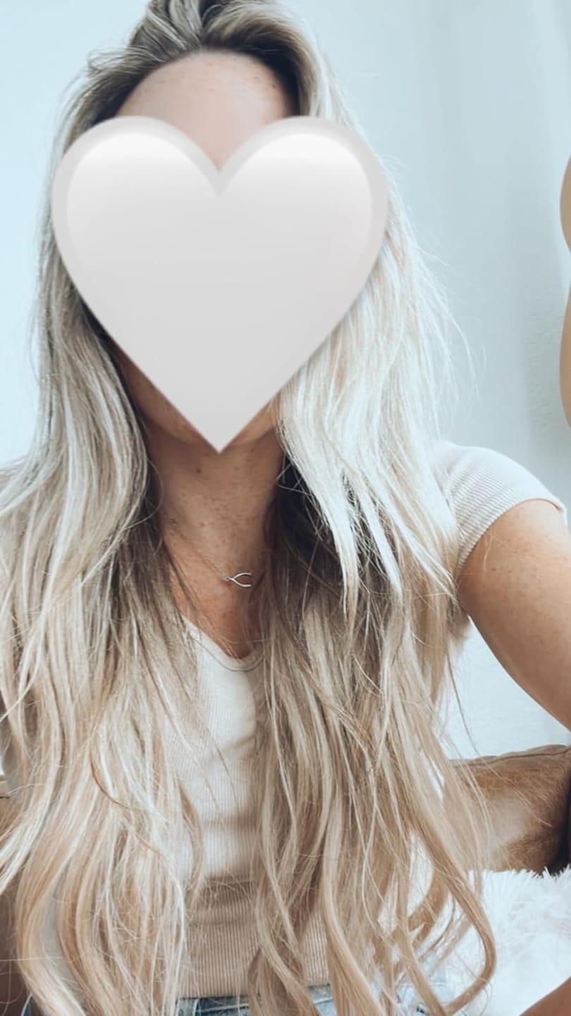 Customer photo review of Full Shine Tape in Hair Extensions Remy Human Hair Balayage (#2/18/60)