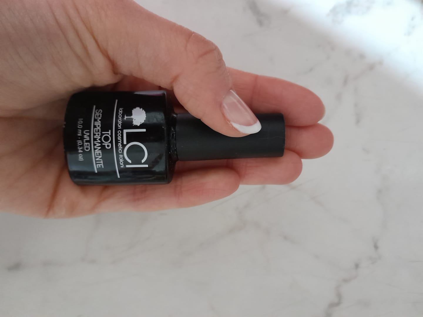 Customer photo review of LCI Combo Pack: Base Coat 10 ml + Top Coat 10 ml