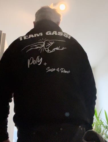 Customer photo review of Team Gassi Fauststoß - Individueller Hoodie Unisex Rückendruck