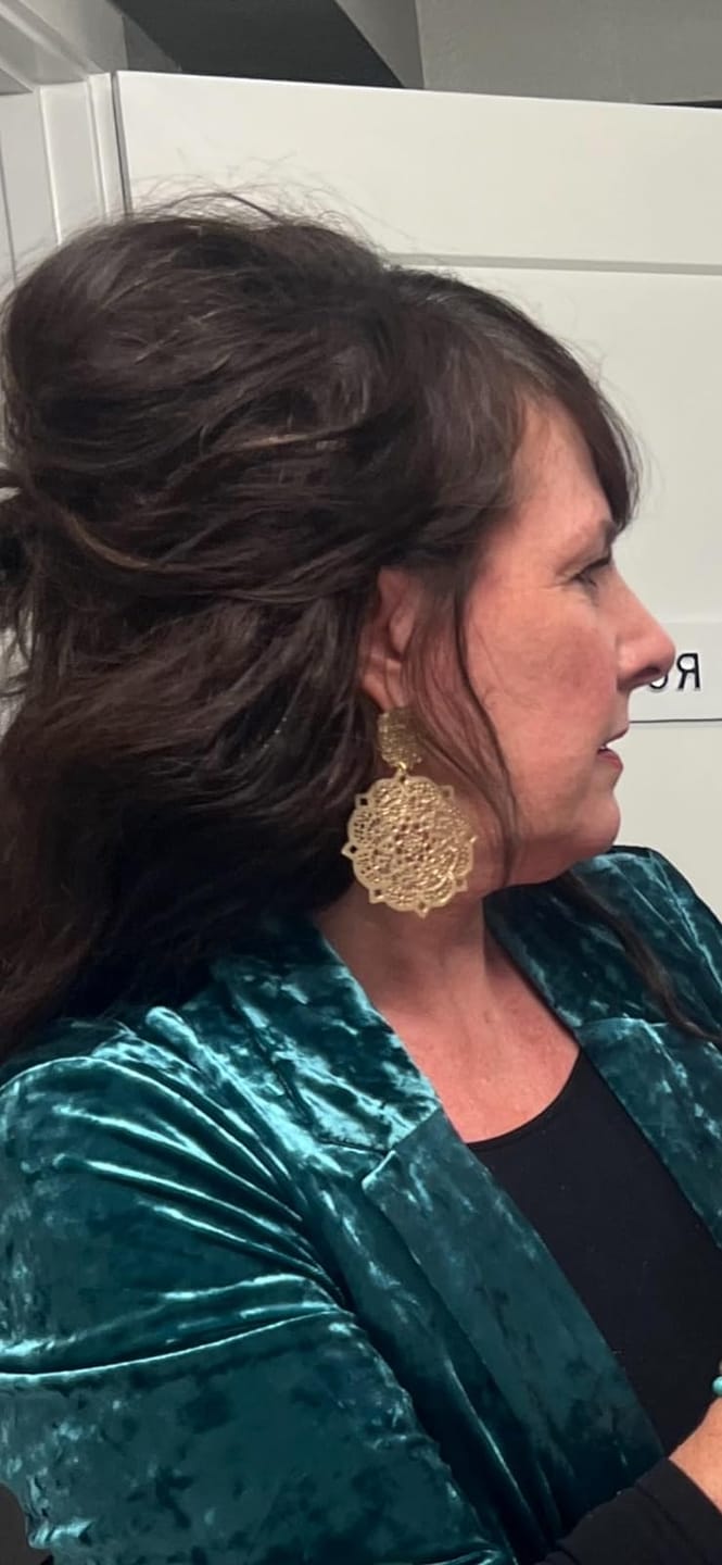 Customer photo review of Full Shine Tape in Hair Extensions Remy Human Hair Darkest Brown (#2)