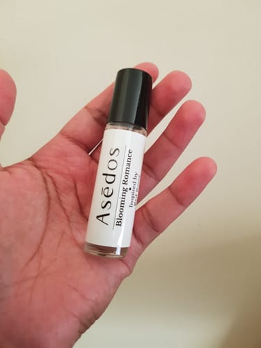 Customer photo review of BLOOMING ROMANCE PERFUME OIL
