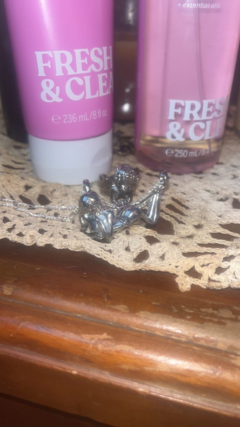 Customer photo review of SUCCUBUS PENDANT (FULL BODY)