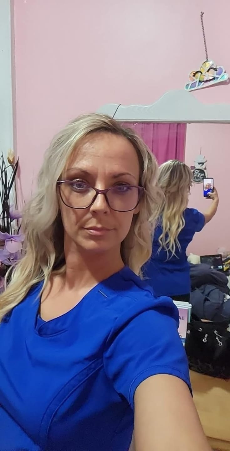 Customer photo review of Full Shine Clip in Extensions 100% Remy Human Hair 7 Pieces Platinum Blonde (#60)