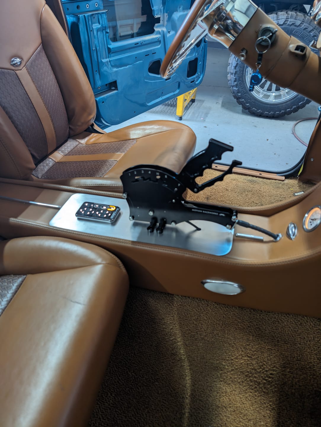 Customer photo review of 4L80E 4 Speed Standard Pattern Operator Series Billet Shifter Front Exit