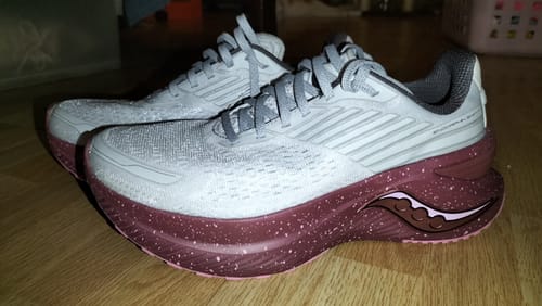 Customer photo review of Saucony Women's Endorphin Shift 3 + FREE Saucony Performance Mid Crew Socks Whiite Grey