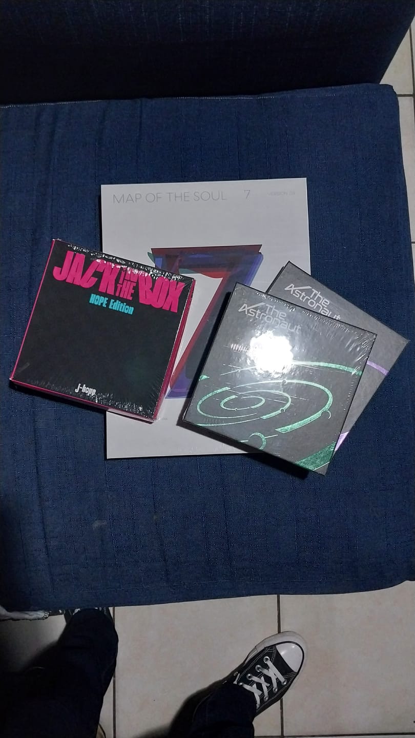 Customer photo review of BTS - 4TH FULL ALBUM MAP OF THE SOUL 7