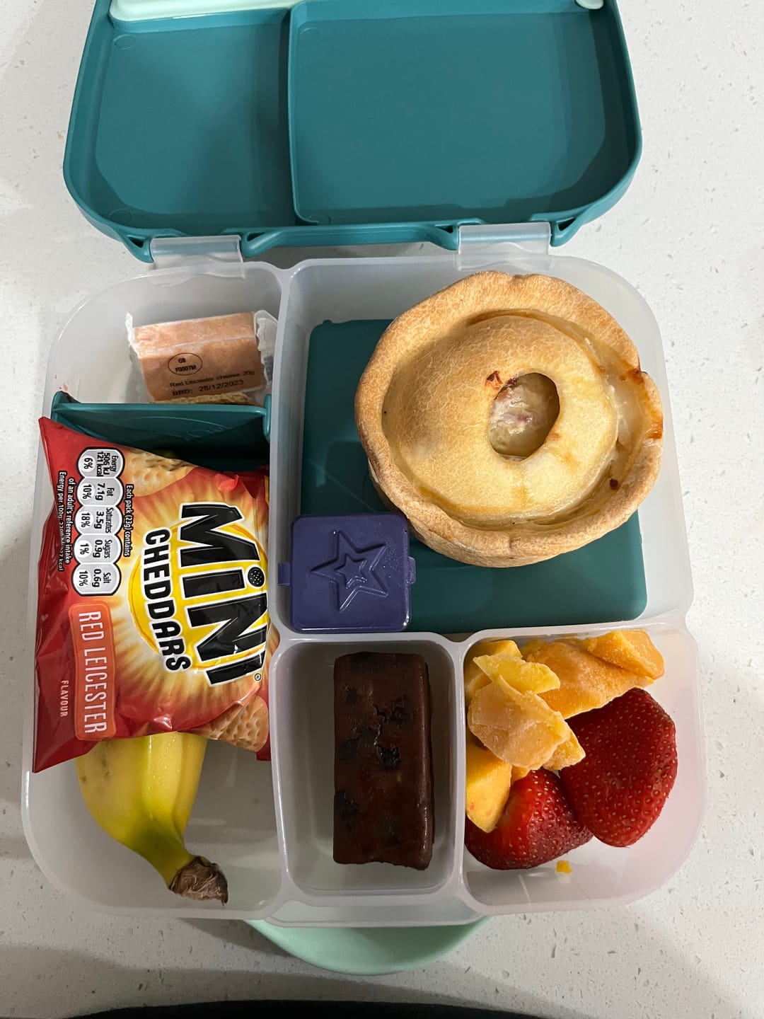 Customer photo review of b.box Lunchbox – Lilac Pop