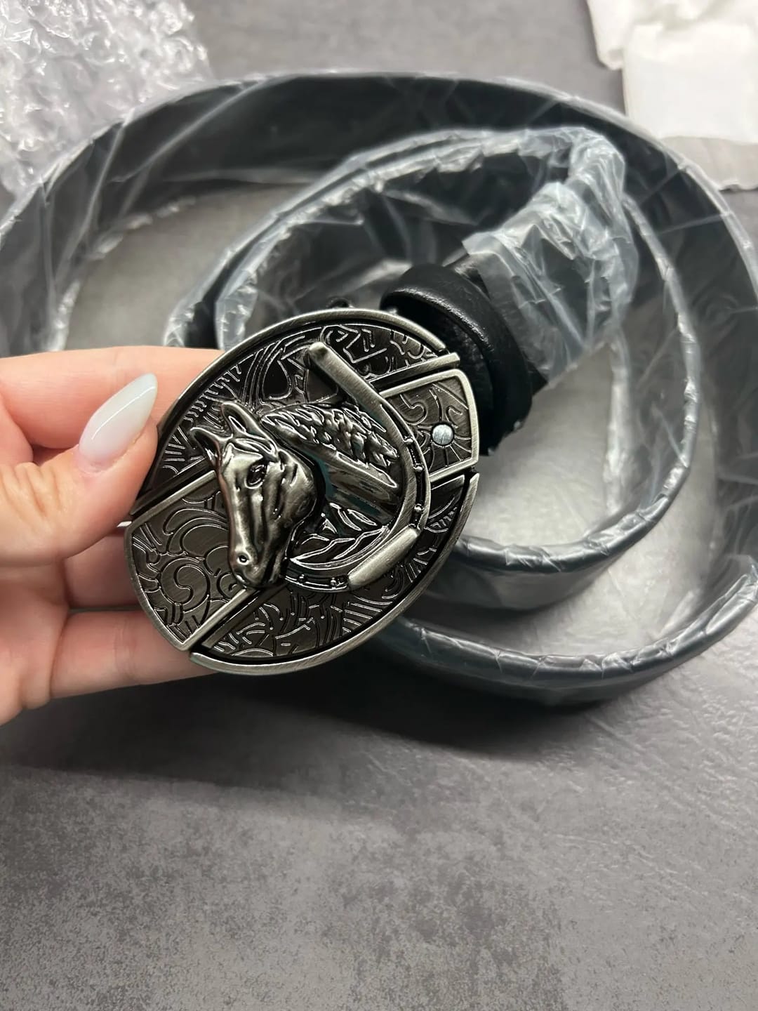 Customer photo review of Men's Horse Head Leather Belt With Folding Knife