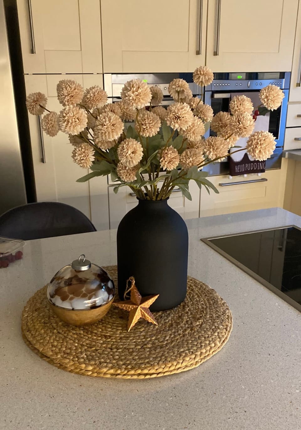Customer photo review of Faux Kiku Flower - Cream (10 Stems)