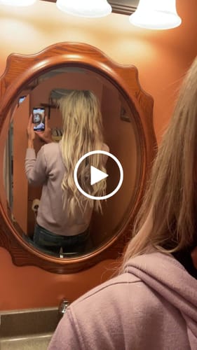 Customer video review of Full Shine Fusion Nail U Tip Human Hair Extensions 100% Remy Hair Balayage (#3/8/22)