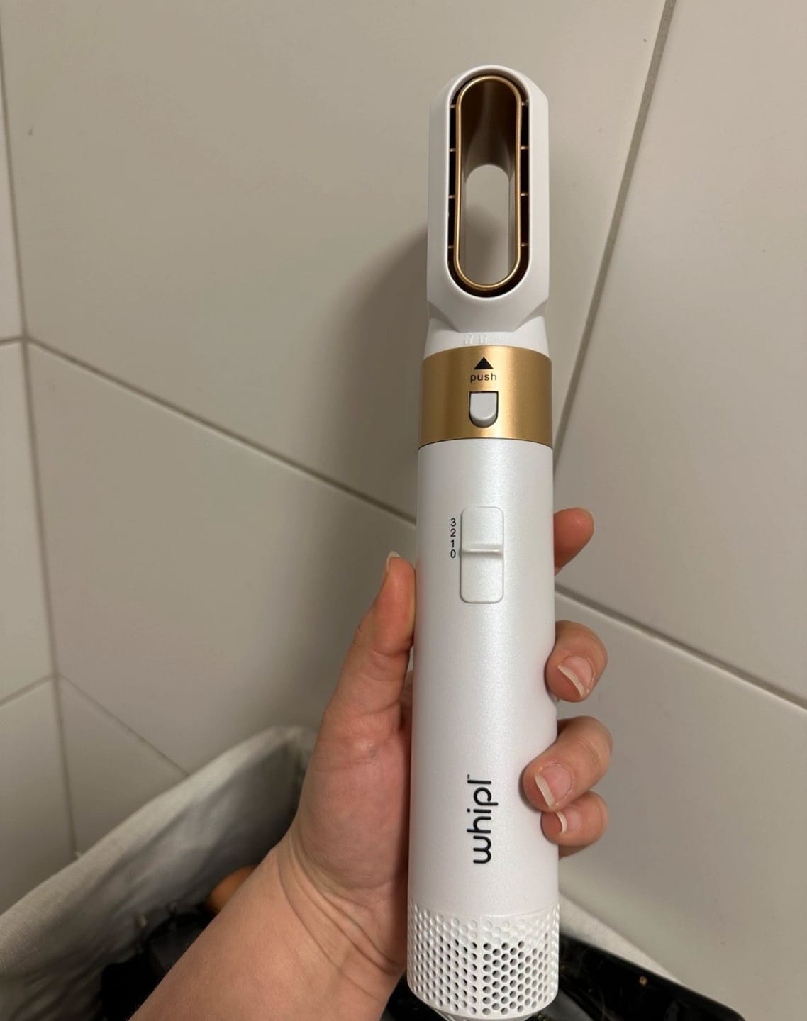 Customer photo review of Whipl™ AirStyler + Gratis eBook