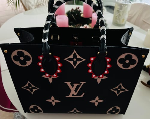 Customer photo review of CRAFTY ONTHEGO GM 41 NOIR MONOGRAM CANVAS