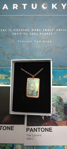 Customer photo review of Van Gogh Almond Blossom Çiçek Açan Badem Ağacı Tablo Rectangle Tasarım Kolye